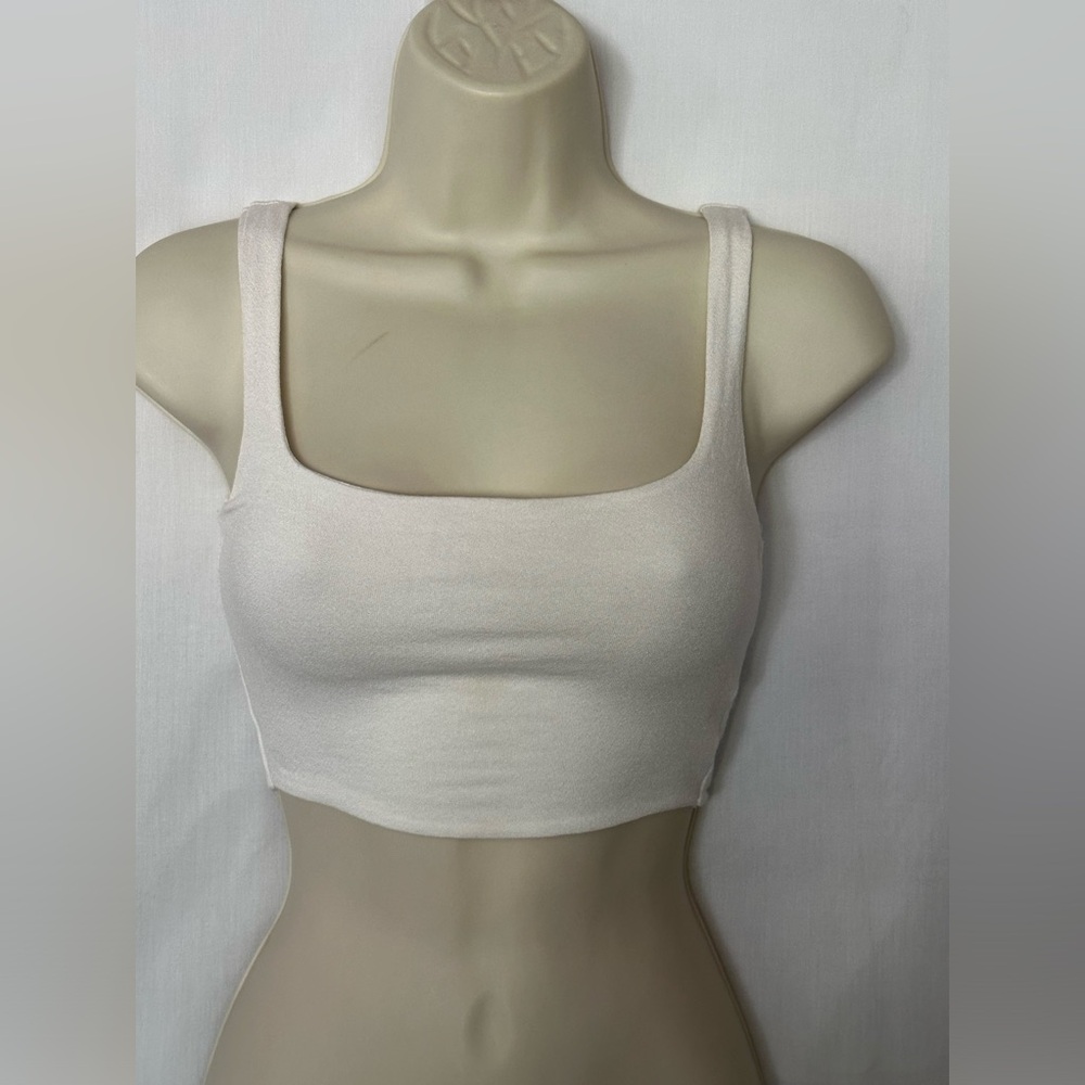 40- Meek Ribbed Cropped Top XS